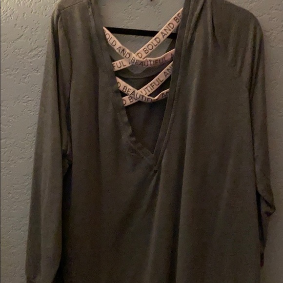 Too big - Picture 2 of 2